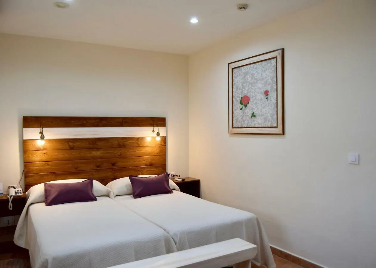 Hotel Puerta De Algadir à El Puerto de Santa María 0*,  Espagne